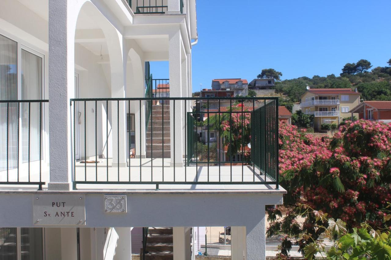 Apartment Udovicic Trogir Bagian luar foto