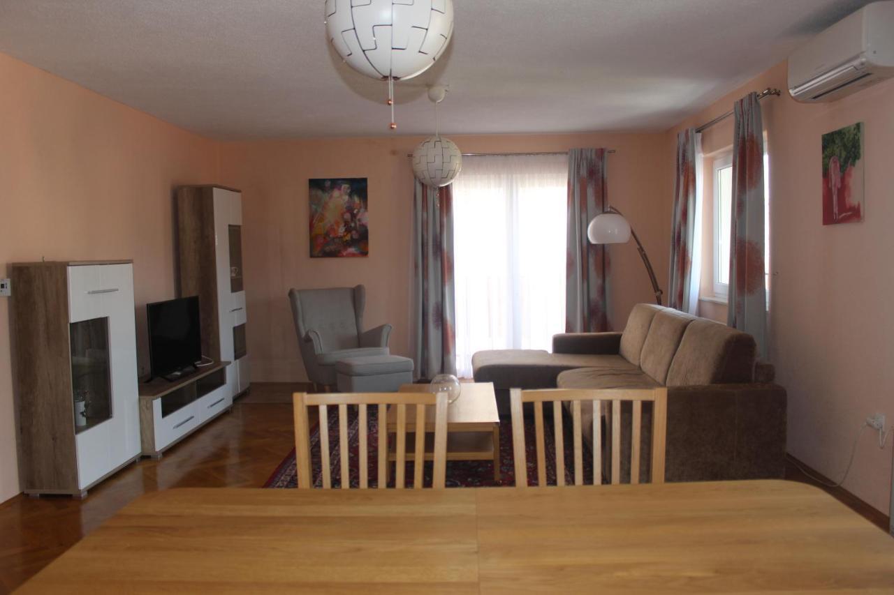 Apartment Udovicic Trogir Bagian luar foto